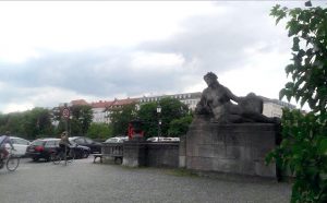 monument statue isar river munich
